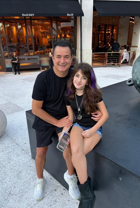 Acun Ilıcalı'nın kızı Melisa 12 yaşına girdi! Sosyal medya hesabından peş peşe paylaştı - Resim: 3