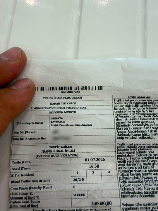 Motosikletli sürücüye hayatının şoku: Bir dönere 200 bin lira ödedi - Resim : 1