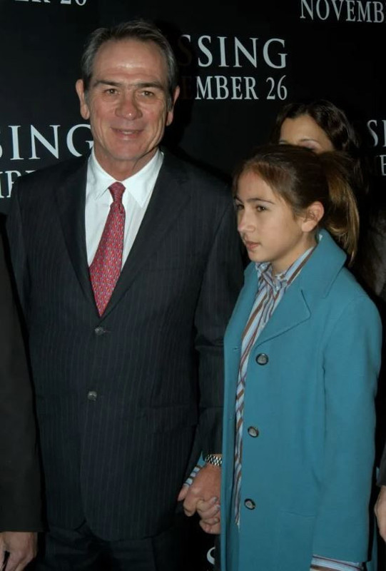 Ünlü oyuncuyu kahreden haber! Kızı otel odasında ölü bulundu - Resim: 6