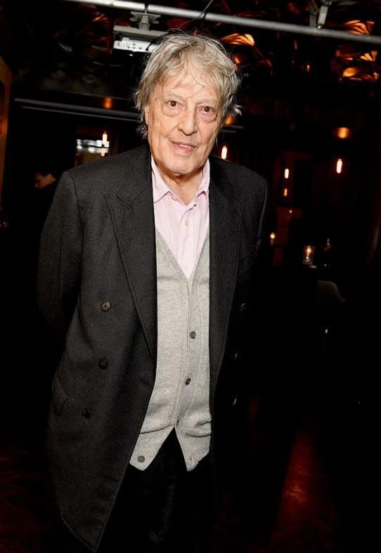 Tiyatronun efsane ismiydi! Ünlü yazar 88 yaşında hayatını kaybetti - Resim: 2