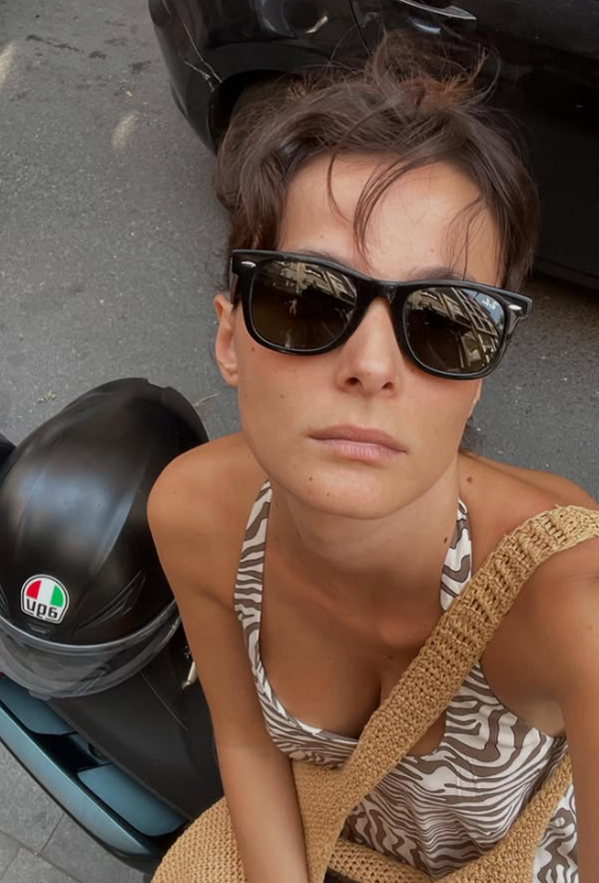 Oyuncu Büşra Develi peş peşe doğum günü karelerini paylaştı! Son fotoğraf için özür diledi - Resim: 6