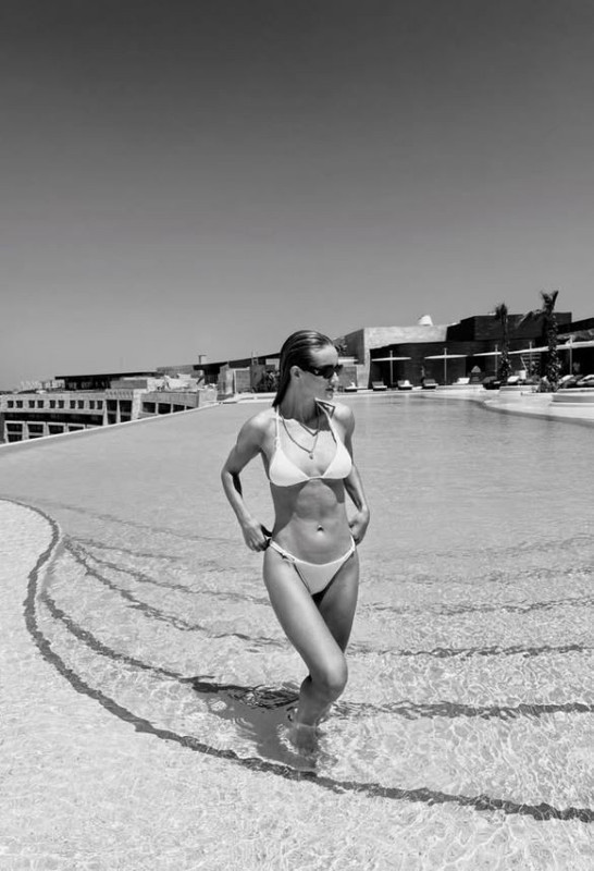 Victoria's Secret'ın eski modeli Antalya'da! Cesur tatil paylaşımları sosyal medyayı salladı - Resim: 6