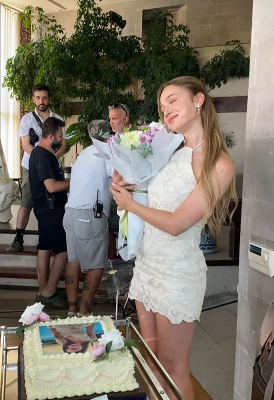 Daha 17'nin Leyla'sı Ceren Ayruk'a yaş günü kutlaması - Resim: 4