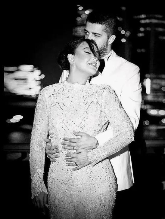 Ebru Gündeş boşanır boşanmaz imaj değiştirdi! Son hali sosyal medyada gündem oldu - Resim: 1