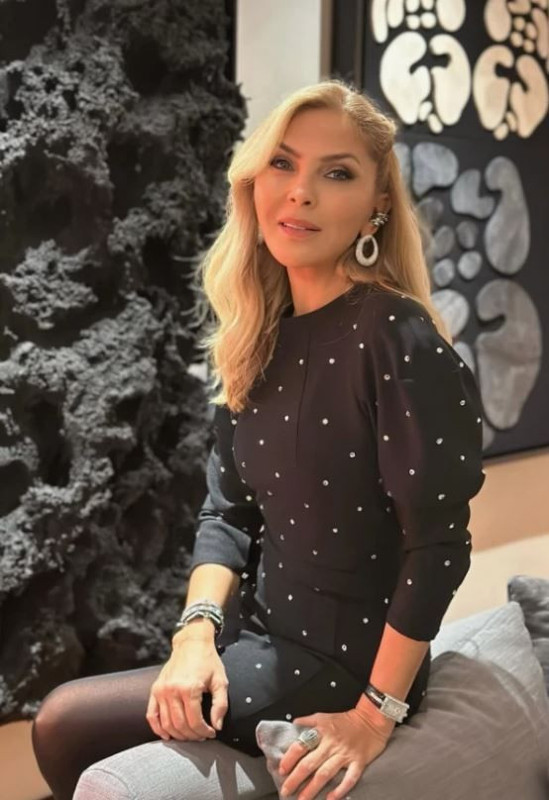 Tuba Büyüküstün'ü beğenmişti! Hakan Sabancı o soruya sinirlendi - Resim: 2