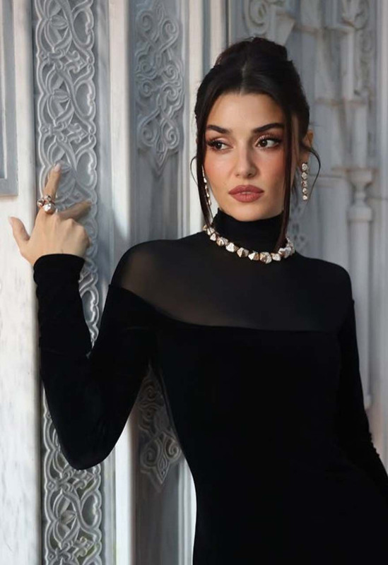 Anne acısı dinmiyor! Hande Erçel’den duygulandıran paylaşım! - Resim: 2