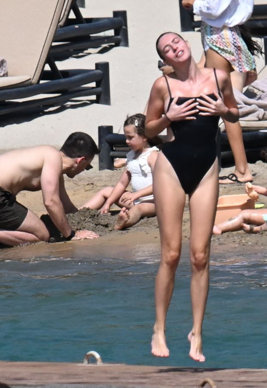Melis Sezen Bodrum'u salladı! Bakan bir daha baktı - Resim: 7