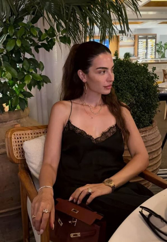 Melisa Aslı Pamuk'tan 91 milyon TL'lik şov! Tek pozuyla lüks yaşantısını gözler önüne serdi - Resim: 5