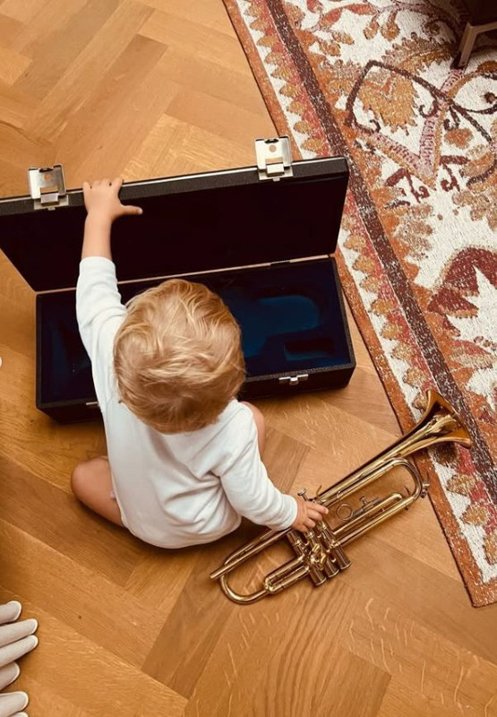 Ünlü şarkıcı Karsu kural bozdu! Oğlu Blues ile pozlarını peş peşe paylaştı - Resim: 6