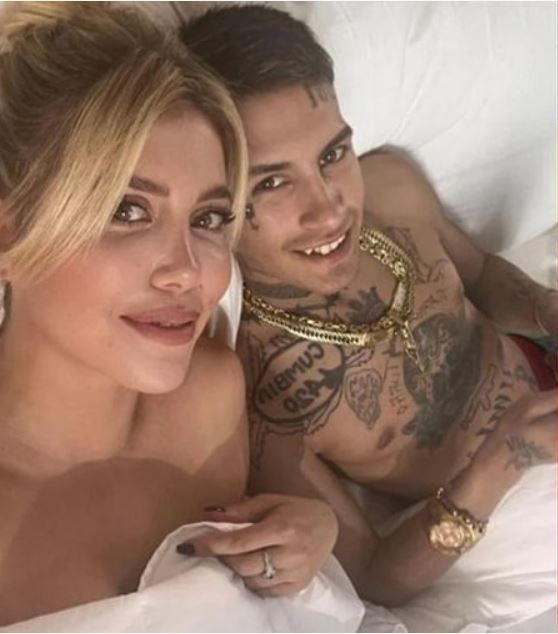 Galatasaray'ın yıldızı Mauro Icardi ile boşanmıştı! Wanda Nara'dan romantik kutlama geldi! Paylaşımı manidar bulundu - Resim: 2