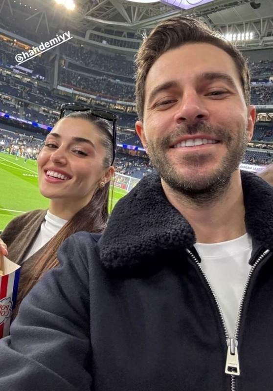 Hakan Sabancı ile aşk yaşayan Hande Erçel'den evlilik açıklaması! - Resim: 7