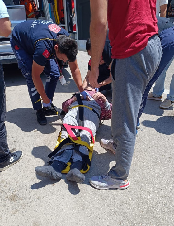 Bolu’da feci kaza! 72 yaşındaki Hasan Doğru 5'inci katın balkonundan düştü! Düşerken elektrik tellerine çarpan yaşlı adamın durumu ağır! - Resim : 2