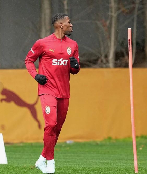 Fenerbahçe'ye 15 milyon euroluk Skriniar'ı kaptırmışlardı! Galatasaray'ın 8,5 milyon euro verdiği futbolcuyu 1 milyon euroya geri çağırdılar - Resim : 1