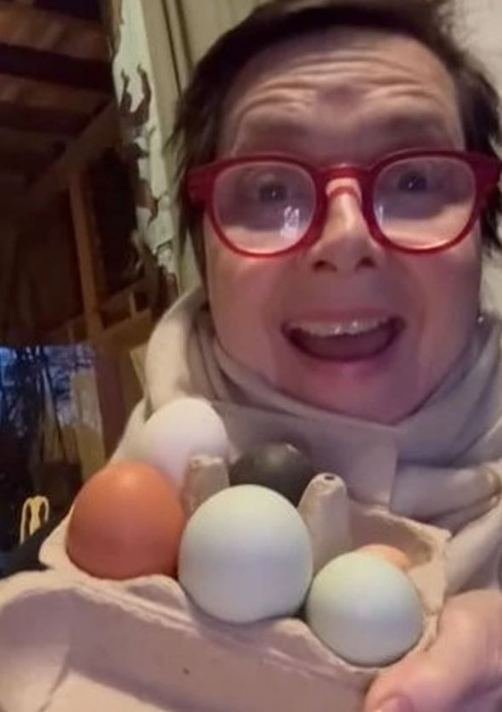 Işıltılı dünyaya veda etti, soluğu doğada aldı! Sinema efsanesinin çiftlik hayatı hayran bıraktı - Resim: 6