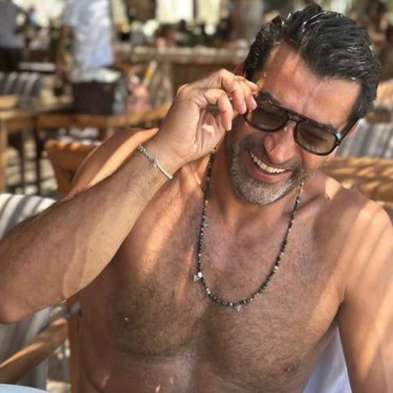 Sinem Kobal tatilde aşka geldi! Eşi Kenan İmirzalıoğlu ile romantik pozlar verdi - Resim: 4