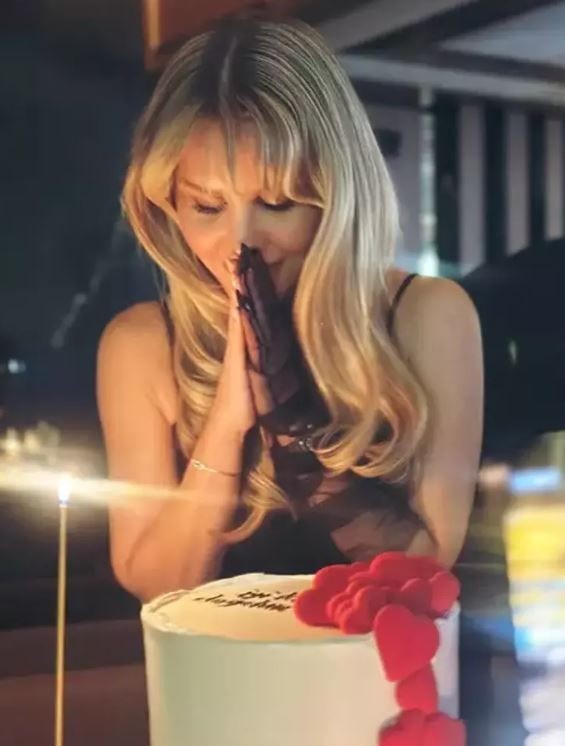 Esra Erol'un kardeşi Eda Erol evlilik yolunda ilk adımı attı! "Sonsuza dek aşkım" - Resim: 3