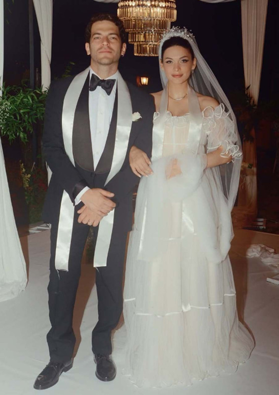 Hamile olduğunu duyurmuştu! Oyuncu Beste Kökdemir bebeğinin cinsiyetini açıkladı: "Anneler hisseder" - Resim: 1