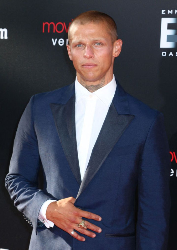 Ünlü oyuncudan acı haber! 33 yaşında hayatını kaybetti - Resim: 1