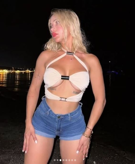 En çok kazanan Türk OnlyFans fenomenleri arasındaydı! Gizem Bağdaçiçek'in kırmızı bikinili pozları takipçilerinin yüreğini hoplattı - Resim: 20
