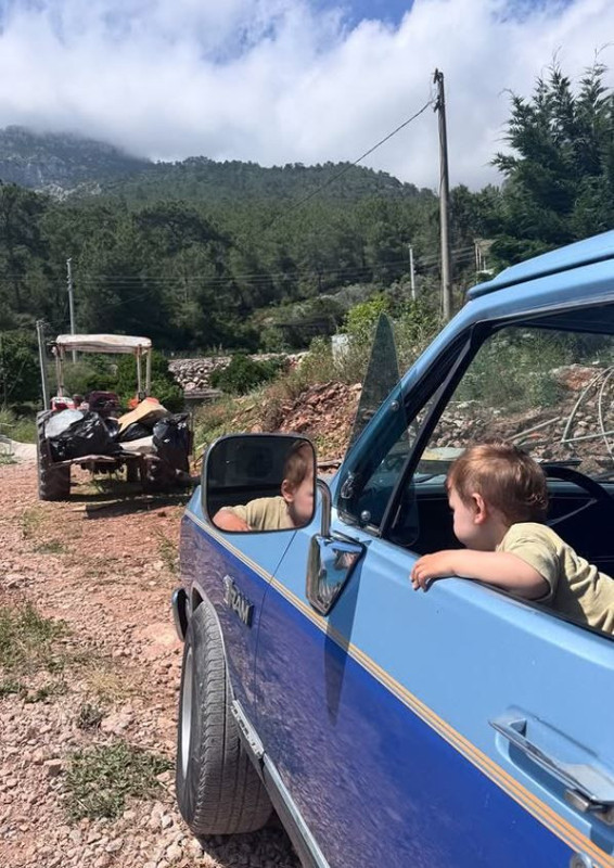 Kaan Urgancıoğlu İstanbul'u terk etti, köye yerleşti! Ünlü oyuncu bakın şimdi ne yapıyor - Resim: 4