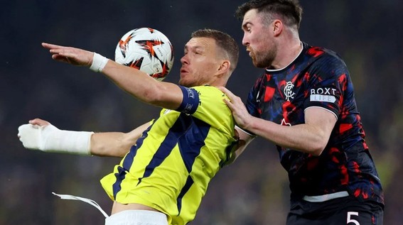 Fenerbahçe, evinde Rangers'e yenildi! Tur şansını zora soktu - Resim : 1