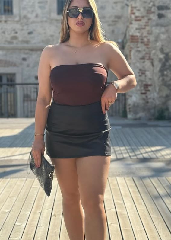 Cinsel ilişki görüntülerinin ifşa olmasının ardından TFF'den atılan hakem Elif Karaarslan, 25 yaşına bastı! Pastayı üflerken olay bir gönderme yaptı - Resim: 8