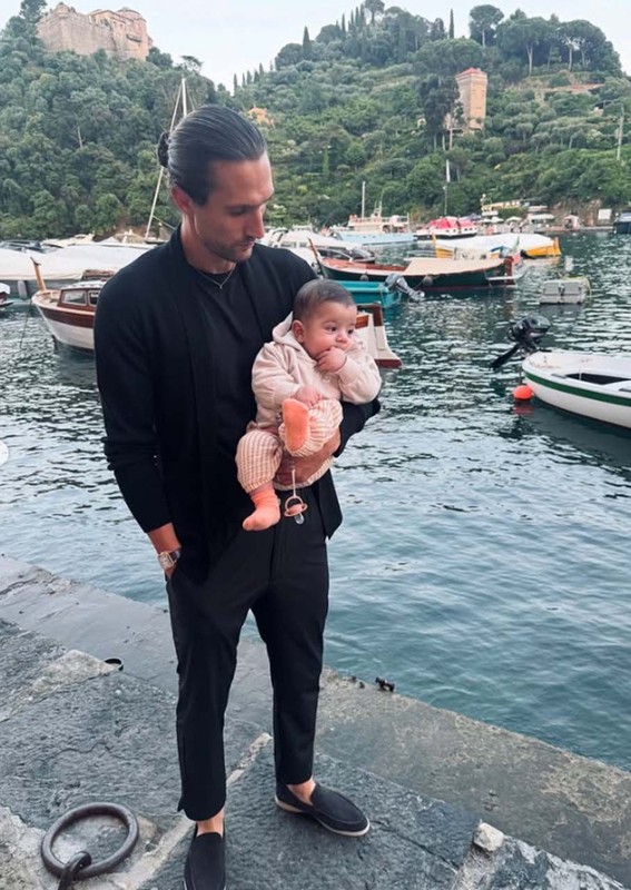 Yusuf Yazıcı ve Melisa Aslı Pamuk’tan yeni aile pozu! Mylan bebeği gören herkes aynı kişiye benzetti! - Resim: 6