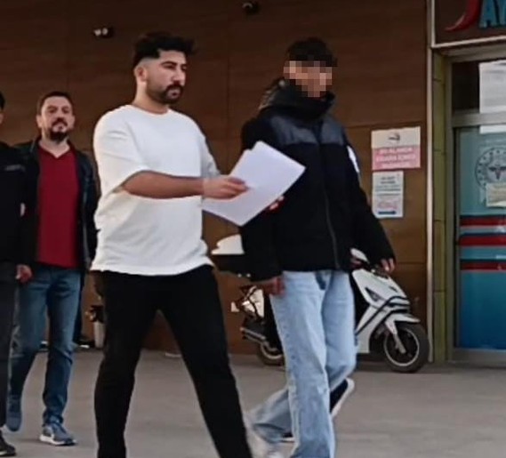 Kız meselesi kanlı bitti! Dehşet saçan zanlı tutuklandı - Resim : 2