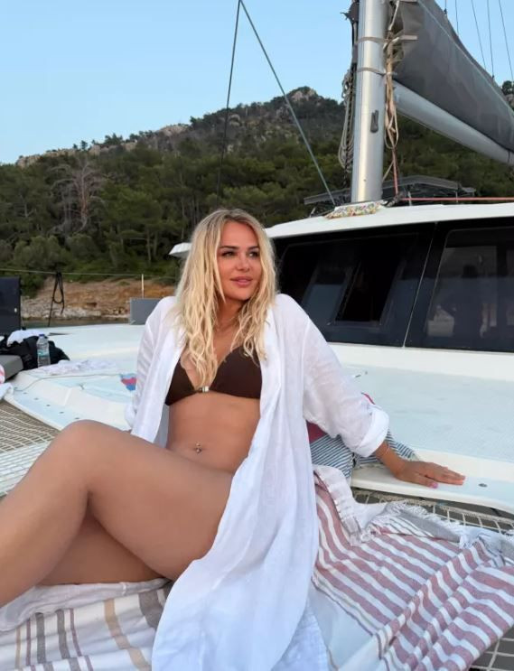 Nagihan Karadere'den bikini şov! Fit vücuduyla sosyal medyayı kasıp kavurdu - Resim: 5