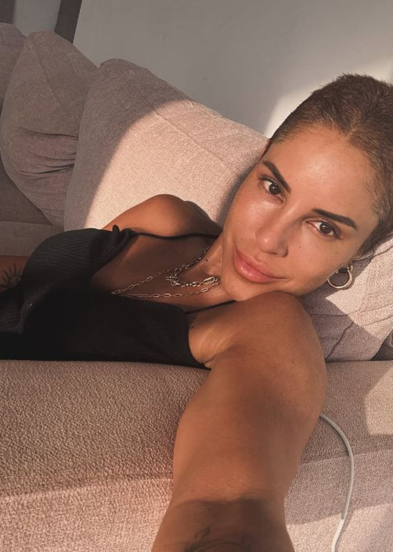 Aylardır meme kanseriyle mücadele ediyordu! Ünlü oyuncu Irmak Ünal'dan duygulandıran paylaşım - Resim: 5