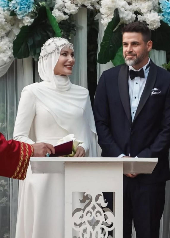 Reshad Strik, Gamze Özçelik'le tanışma hikayesini ilk kez anlattı!