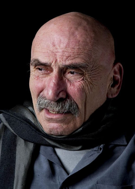 Tuncel Kurtiz'in mezarının son halini gören ünlü oyuncu isyan etti: "Seküler türbesine dönüştürmüşler" - Resim: 6