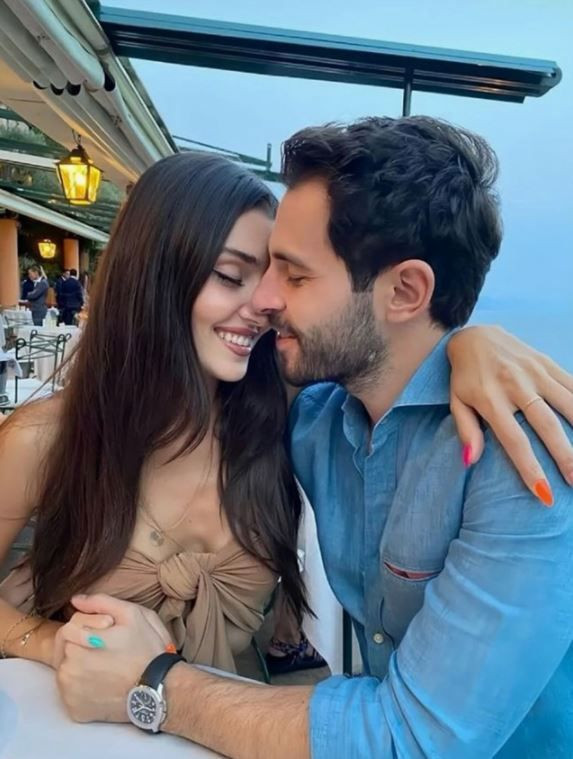 Hande Erçel'le üç yıllık ilişkisini noktalamıştı! Hakan Sabancı'dan şoke eden Tuba Büyüküstün hamlesi - Resim: 1