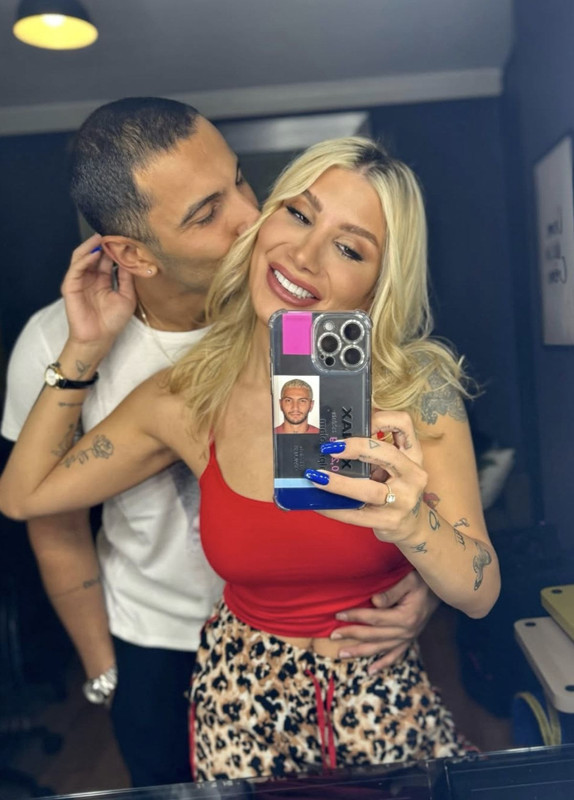 İrem Derici sahnede itiraf etti! "Şu an köpek gibi istiyorum" - Resim: 2