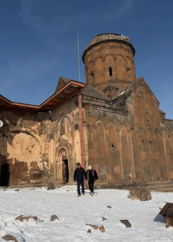Burak Dakak ile Leyla Tanlar'ın aşk dolu kar tatili! - Resim: 4
