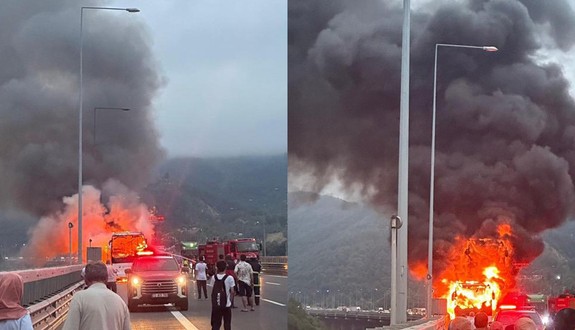 Anadolu Otoyolu'nda korku dolu anlar! Yolcu otobüsü alev alev yandı