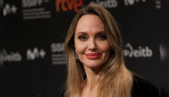 Angelina Jolie bavulları topladı! ABD defterini kapatıyor: Kendimi ait hissetmiyorum