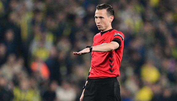 Fenerbahçe-Rizespor maçında tartışmalı hakem kararları! Trio açıkladı: 3 kırmızı kart atlandı