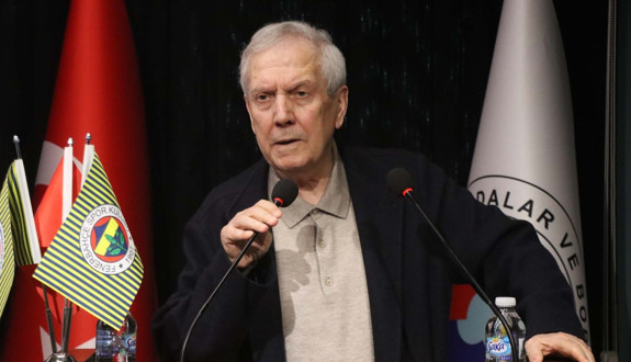 Aziz Yıldırım’dan Fenerbahçe taraftarına çifte transfer müjdesi! “Bu hafta veya öbür hafta açıklarız”