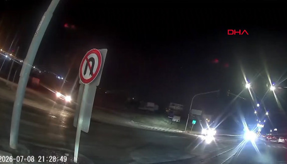 Hatay’da saniyeler içinde yaşanan kaza kamerada!