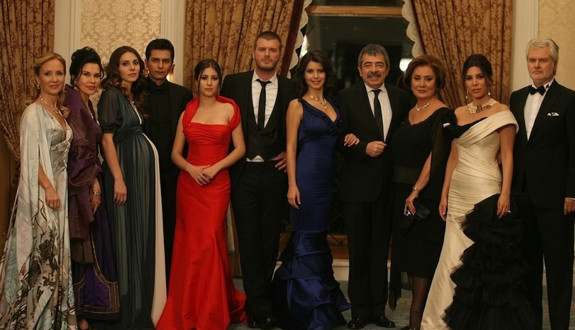 Aşk-ı Memnu'daki karakteriyle hafızalara kazınmıştı: Usta oyuncu hayatını kaybetti