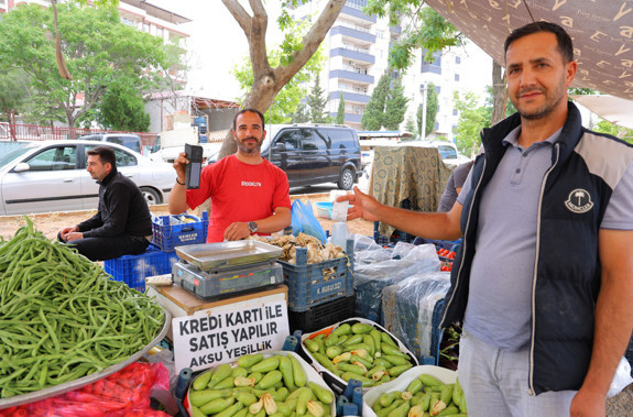 Pazar tezgahında nakit derdi bitti! Kartlı dönem başladı! - Resim : 1
