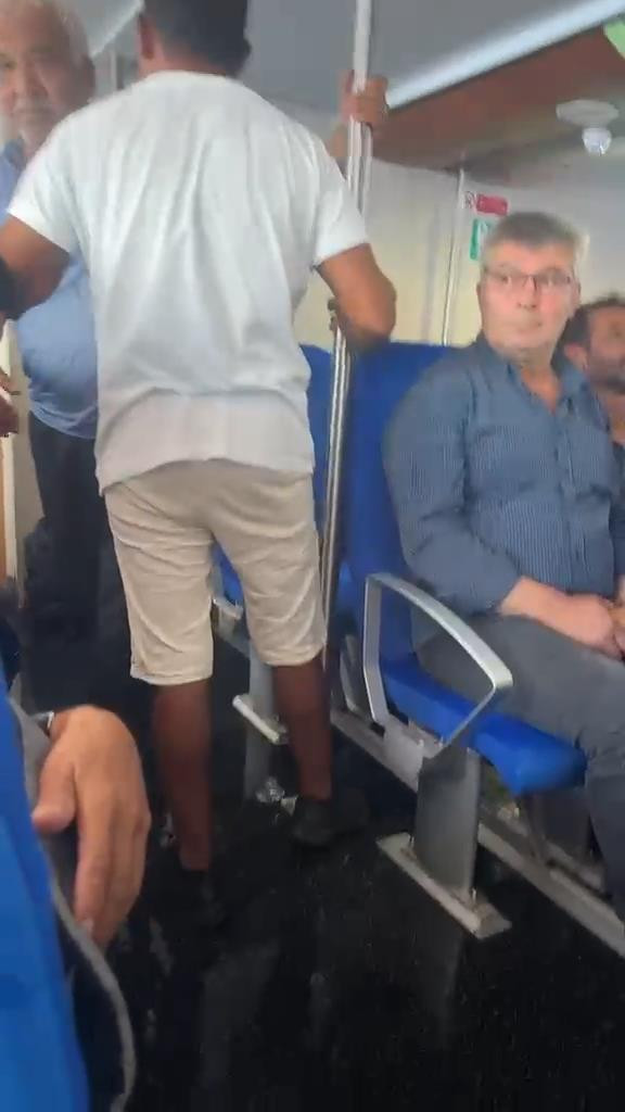 Acılı anne kahreden anları anlattı! Çocuklarım can yeleksiz gitti! "Anne ne olur elimi bırakma dedi ama..." - Resim : 4