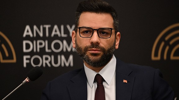 Antalya Diplomasi Forumu'nda iletişimin güvenliği değerlendirildi: "İletişim alanı, ulusal güvenliği bizatihi ilgilendirir" - Resim : 2
