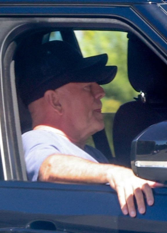 Demans ve afazi hastalığıyla mücadele ediyordu! Dünyaca ünlü oyuncudan üzen haber - Resim: 2