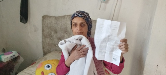 Depremde iki kızı ölmüştü!  15 gündür kayıp kızı için yardım çağrısında bulundu - Resim : 1