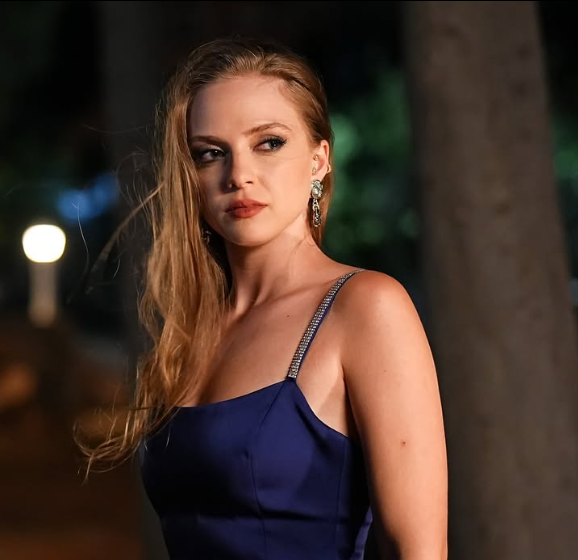 İpek Filiz Yazıcı 24 yaşına girdi! Doğum günündeki o detay dikkatlerden kaçmadı - Resim: 1