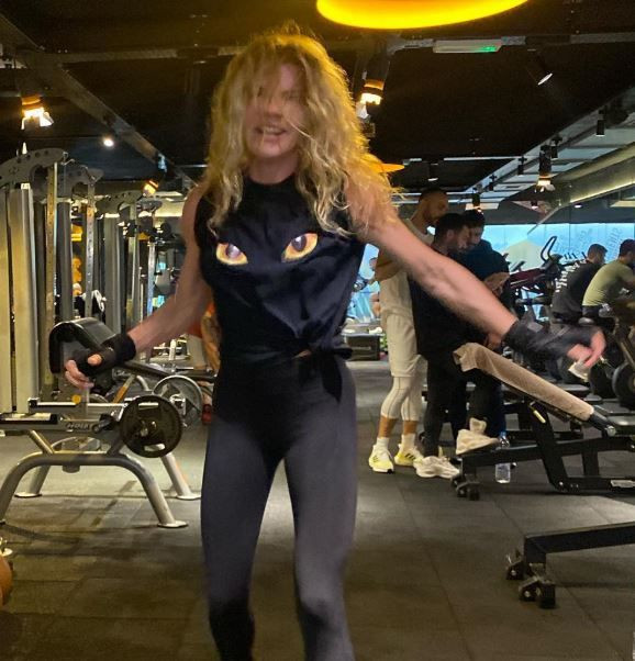 62 yaşında! Ünlü şarkıcı Mazhar Alanson'un eşi Biricik Suden'in son görüntüsü inanılmaz - Resim: 7