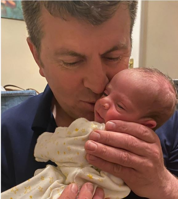 Tüm dünyayı ekrana kilitlemişlerdi! Anna ve Mürsel cephesinden şok gelişme: Eskortlara gidiyor! - Resim: 5