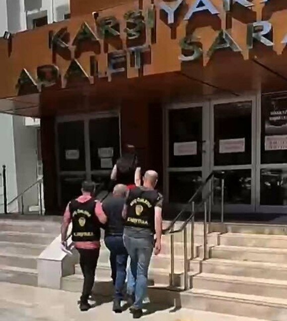 İki çocuğunun önünde eşini ve baldızını öldürmüştü! 'Pişman değilim' diyen firari 5 yıl sonra yakalandı! - Resim : 1